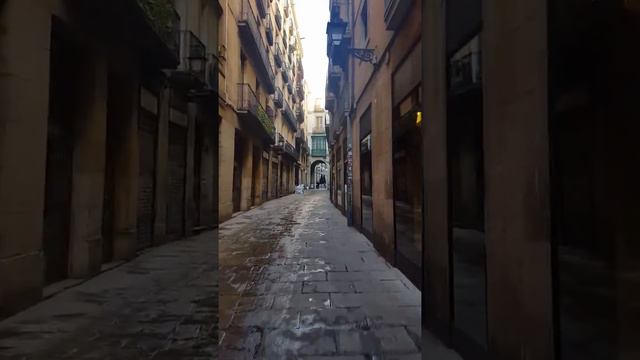 Post Haircut Barcelona смотреть онлайн