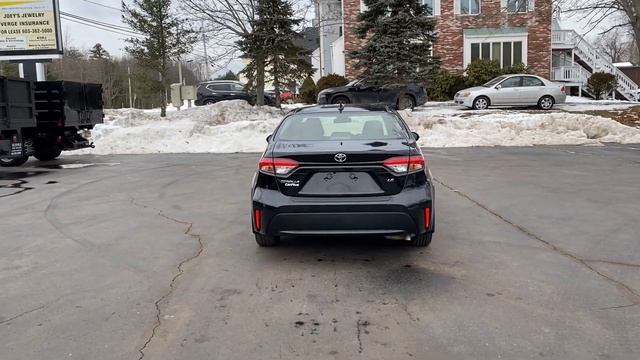 Carfive - Black 2020 Toyota Corolla LE Sedan - Experience Efficiency, Safety and Modern Connectivit смотреть онлайн