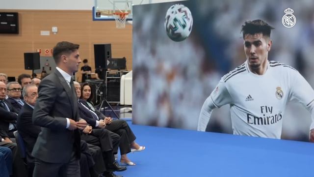 Behind the scenes at Brahim Díaz's presentation | Real Madrid смотреть онлайн