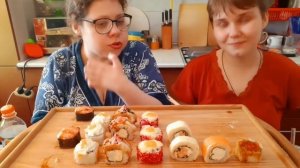 Мукбанг Трэш с дочей Роллы/Слабонервным не смотреть, ржач