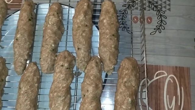 ЛЮЛЯ КЕБАБ НА МАНГАЛЕ БЕЗ ШАМПУРОВ! ОЧЕНЬ СОЧНО И ВКУСНО! смотреть онлайн