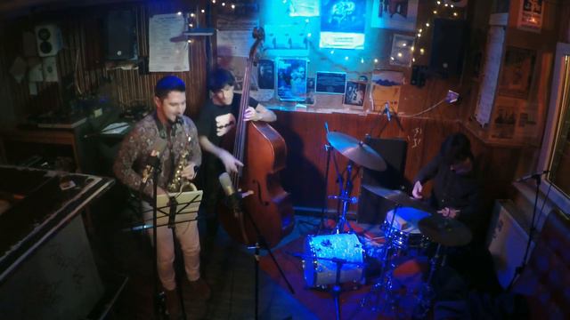AMPere Trio LIVE - We See смотреть онлайн