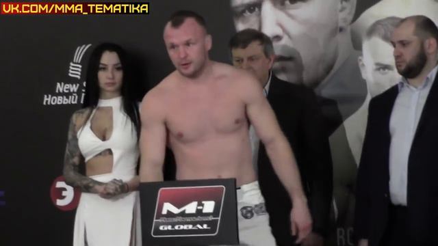 Шлеменко против Брэдли. Взвешивание. Shlemenko vs Bradley weigh-in смотреть онлайн