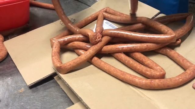 HydroShpriz RK30 для структурных колбас в баранью и свиную череву, коллагеновую оболочки смотреть онлайн