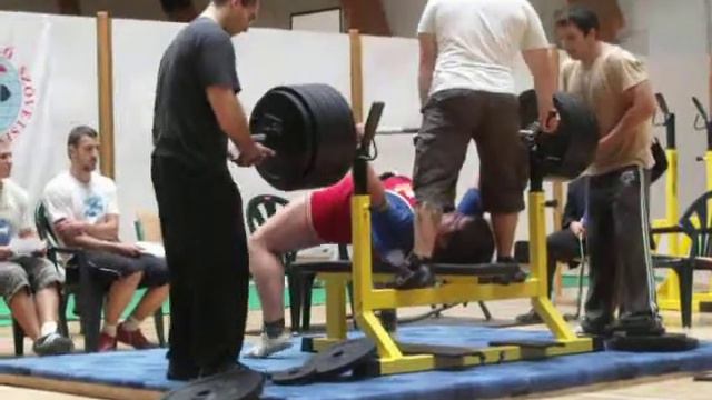 Norbert Mikula bench press at sub-junior contest смотреть онлайн