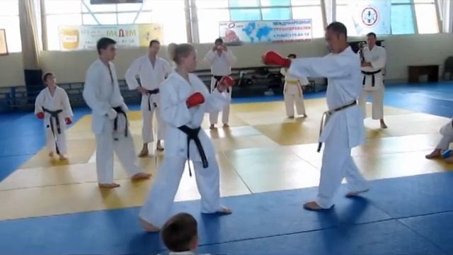 WKF Kumite Drills by George Kotaka (Fast Punching and Kicking Techniques). Seminar in Moscow 2010 смотреть онлайн