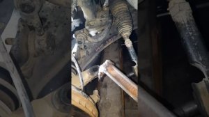 как снять рулевую тягу самому в гараже