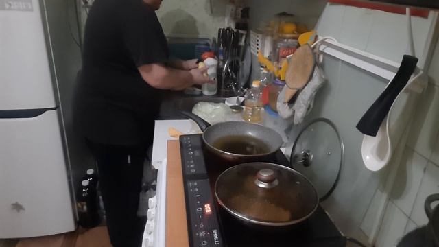 9 декабря 2022 г.Готовлю обед мясо,жареная картошка. смотреть онлайн