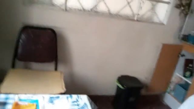 Bruno roba comida a su mama смотреть онлайн