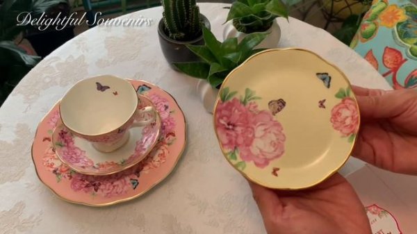 "Fine dining" at home | Unboxing Miranda Kerr x Royal Albert Tranquility & Hope Tea Sets