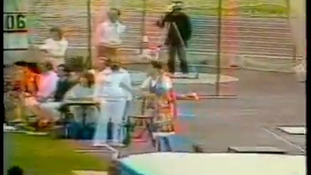 Рекорд! 1984 Берлин, метание копья по старым правилам, мужчины 104,80 Уве Хон смотреть онлайн
