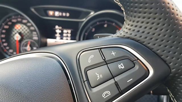 AMG menu e AMG logo su Audio 20 Classe A смотреть онлайн