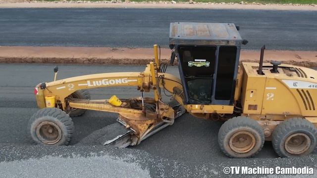 Full Proccessing Motor Grader Operating Technique Cutting And Spreading Build Foundation Road смотреть онлайн