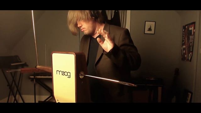 Moog ClaraVox Centennial Theremin Demo (Review in Description) [UPDATED 2024] смотреть онлайн