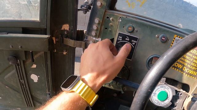 Купил военный Хаммер на аукционе для сантехнического бизнеса в США Первый осмотр после доставки
