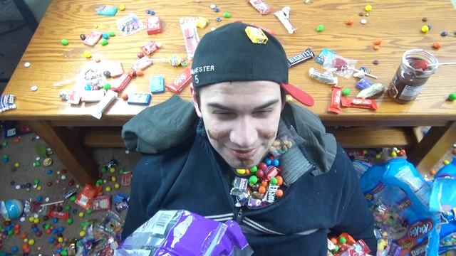 A lot of Candy NEW! , Много много Конфет смотреть онлайн