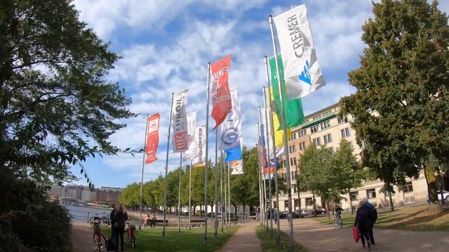 Binnenalster 4K60 UHD - Hamburg Walking Tour смотреть онлайн