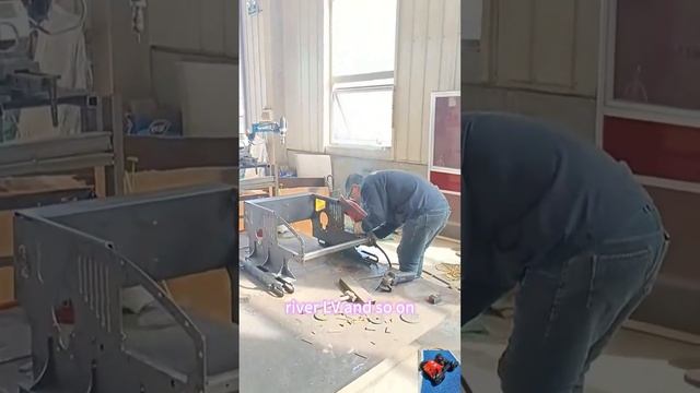 factory direct sales low wholesale price China forest remotely controlled bush trimmer смотреть онлайн