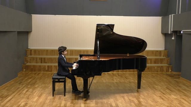 Ф. Шуберт - Скерцо #1 B-dur Роберт Петросян , 10 лет смотреть онлайн