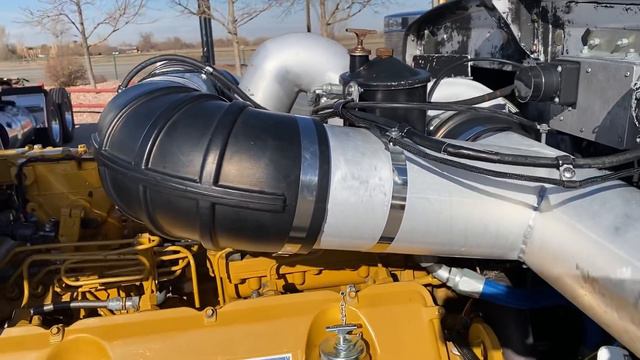 1981 Peterbilt 359 Extended Hood!  3408 CAT WOW!