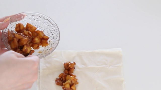 Dolcetto sano e leggero: FILLO con mele e cannella смотреть онлайн
