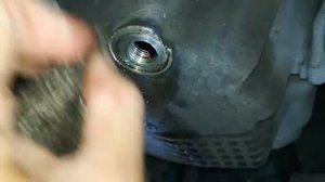 Renault Fluence восстановление резьбы в поддоне