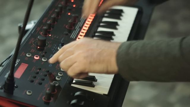 Roland JD-Xi Demo from NAMM 2015 Show Private Room by Scott Tibbs смотреть онлайн