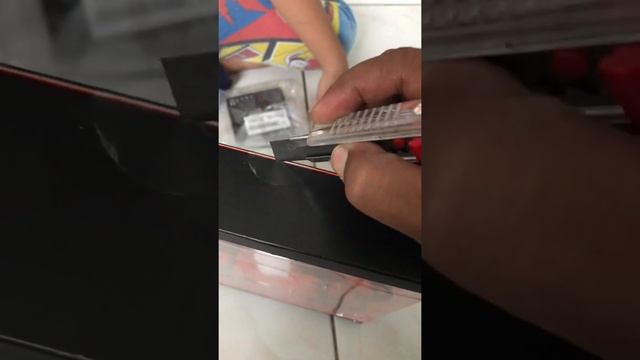 Dji Ryze Tello Unboxing with kids смотреть онлайн