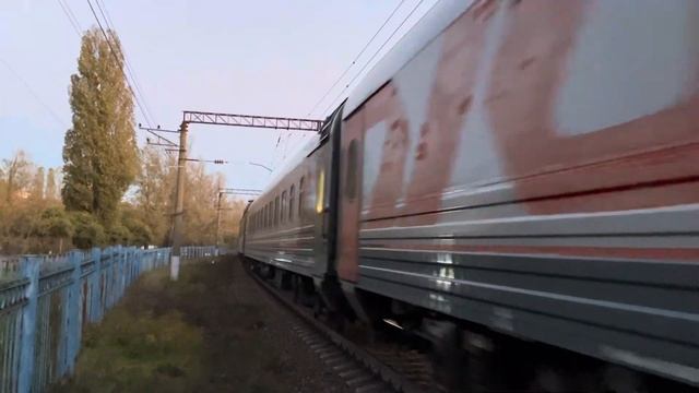 Электровоз ЭП1М-586 С поездом №306М Москва-Сухум смотреть онлайн