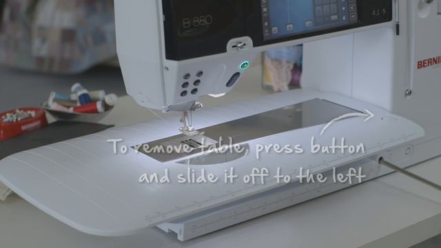 BERNINA 880: first steps, how to thread and prepare for sewing смотреть онлайн