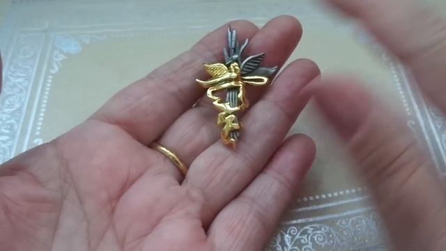 Удивительное везение в секонд-хенде и чудесные подарки из Киева. Винтажные украшения. смотреть онлайн