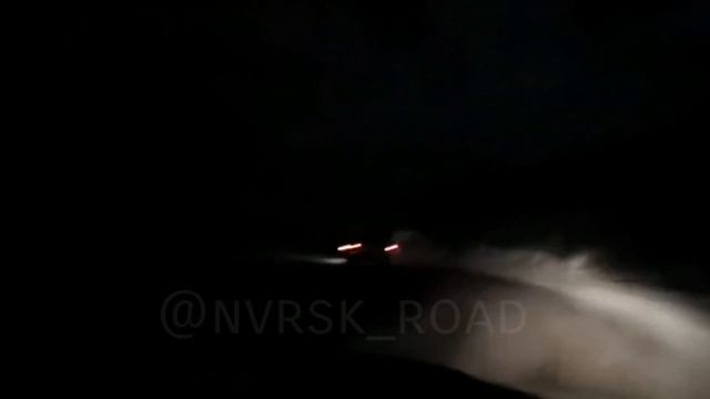 Маршрутка врезалась в бордюр и продолжила движение по встречной полосе смотреть онлайн