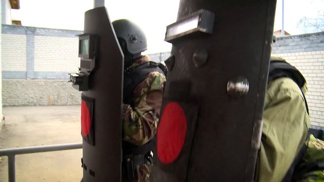 Женщины, которые служат