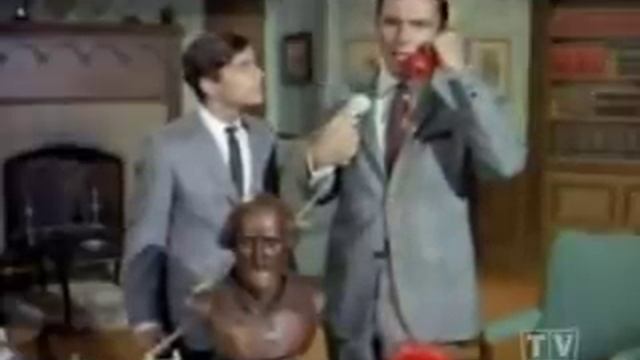 Bruce Wayne / Batman Has a Conversation With Himself смотреть онлайн