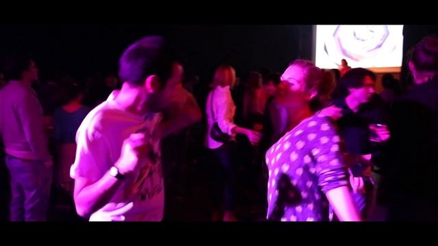 Un lundi soir en guindaille @ LLN смотреть онлайн