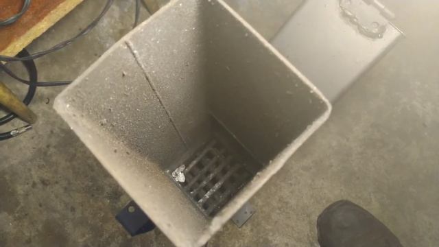 Ракетная печь. Работа над ошибками. Плохо горит, мало тяги. смотреть онлайн