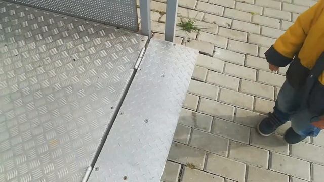 Лифт-подъёмник для инвалидов-колясочников и детских колясок | Мурино смотреть онлайн