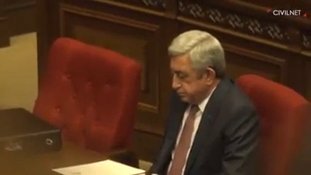 Армяне выберают пример-минтстра, а он спит как всегда. смотреть онлайн