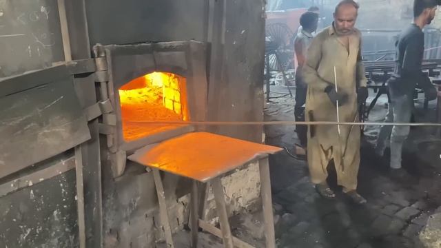 Complete Production Process of Leaf Spring in a local factory || leaf Spring manufacturing смотреть онлайн