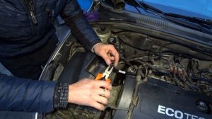 РЕМОНТ,ЗАМЕНА ПАТРУБКА ТРУБКИ ДРОССЕЛЬНОЙ ЗАСЛОНКЕ НА ШЕВРОЛЕ КРУЗ,ОПЕЛЬ АСТРА С МОТОРАМИ СЕРИИ XER