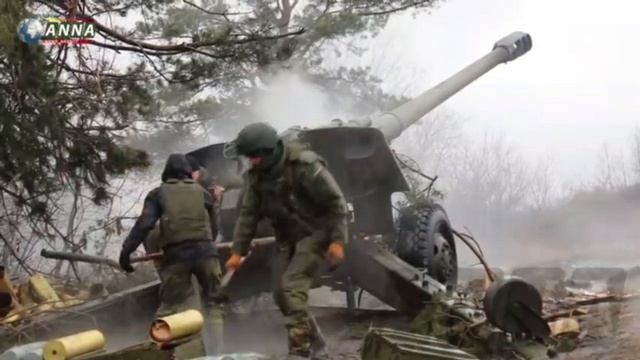 Российские военные показали кадры работы гаубицы "Мста-Б" в районе Сватово смотреть онлайн