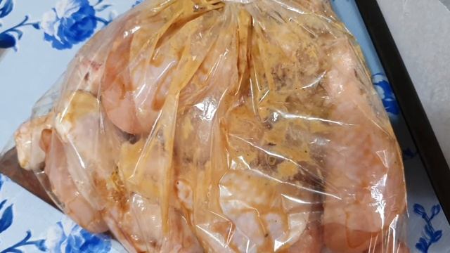 Курочка, запечённая "в рукаве" смотреть онлайн