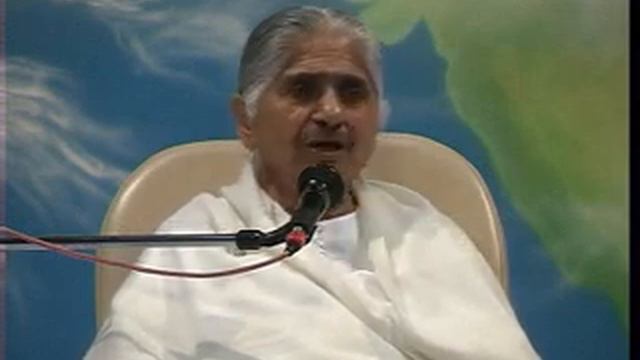 Questions & Answers With Dadi Janki 22 02 2005 (English) смотреть онлайн