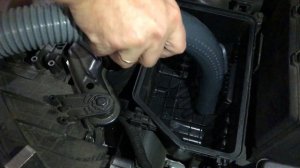 Замена воздушного фильтра двигателя Hyundai I30