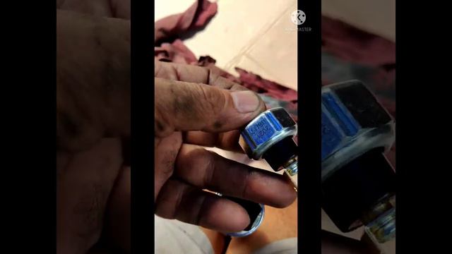 Oil Pressure Sending Unit Problem on Mitsubishi Adventure смотреть онлайн