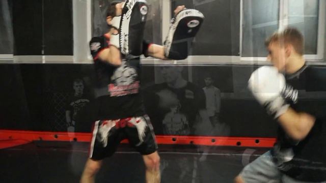 Тайский бокс с Андреем Ягло смотреть онлайн