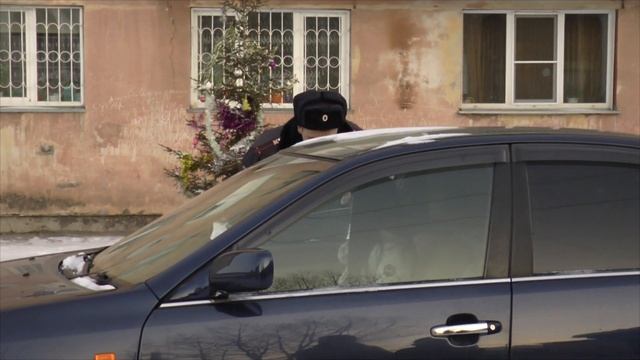 сотрудники ДПС совместно с ГИБДД провели проверку наличия в автомобилях детских автокресел. смотреть онлайн