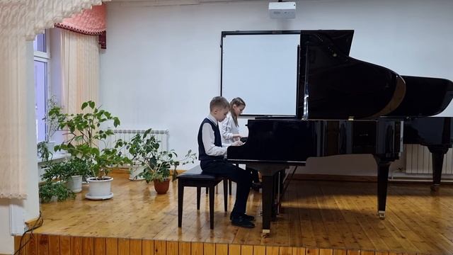 Хохлов Никита, Страстенко Анна, г.Енисейск, К.Вебер "Вальс", М.Парцхаладзе "белка - непоседа" смотреть онлайн