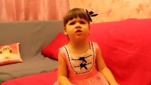 Девочка, которая покорила весь интернет! смотреть онлайн