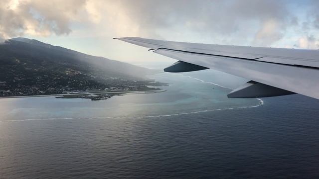 Tahiti, French Polynesia - Landing at Fa'a'ā International Airport HD (2017) смотреть онлайн